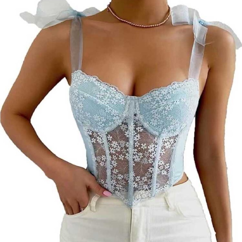 SHEIN corset lace bustier top
Size Medium